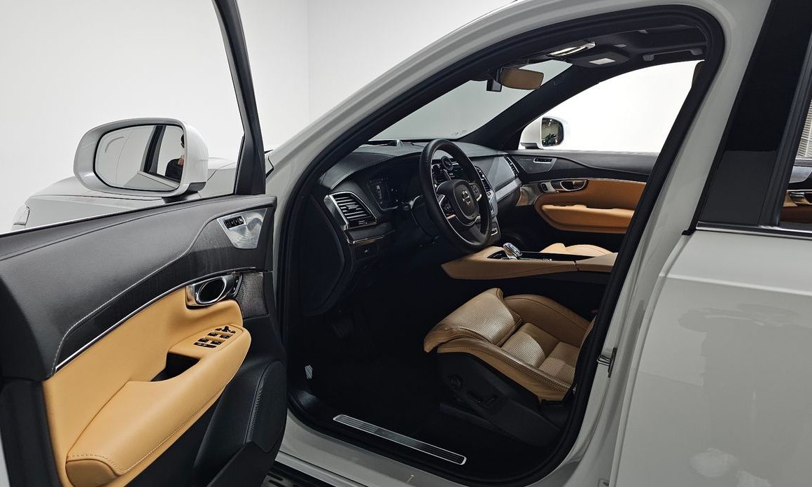 Volvo XC90 2025