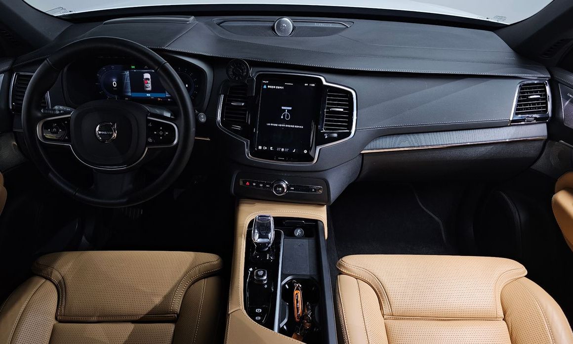 Volvo XC90 2025