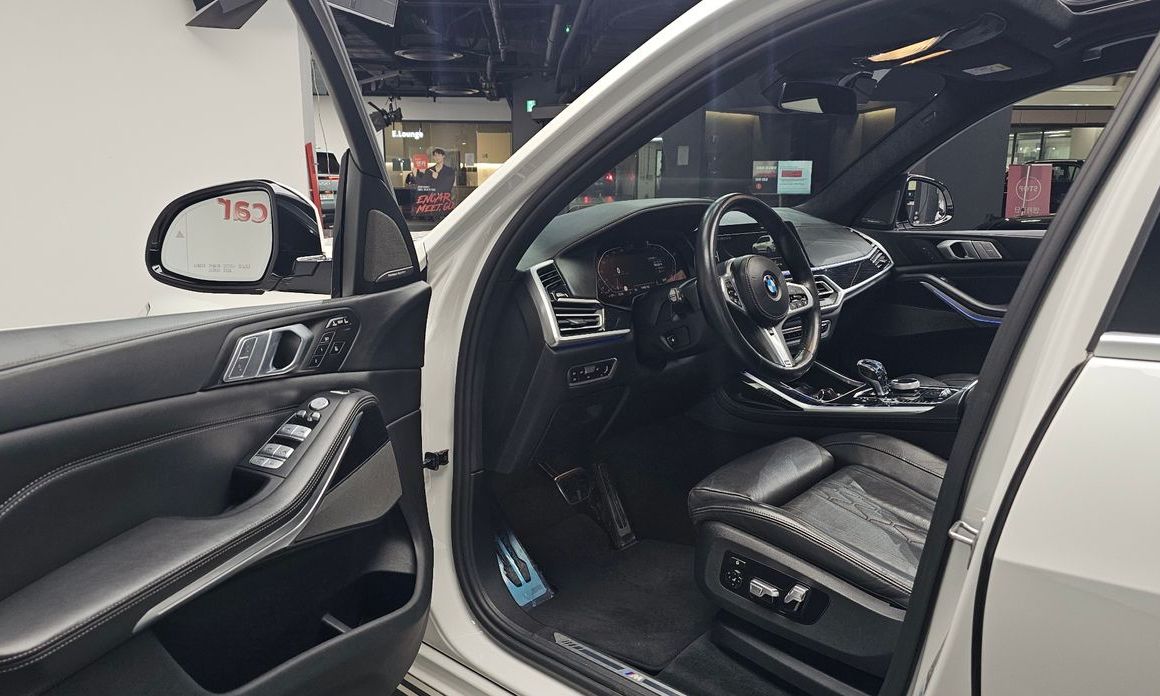 BMW X7 2021