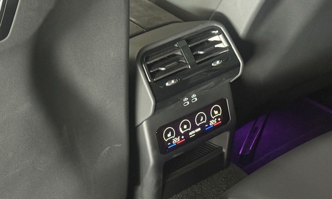 BMW i5 2025