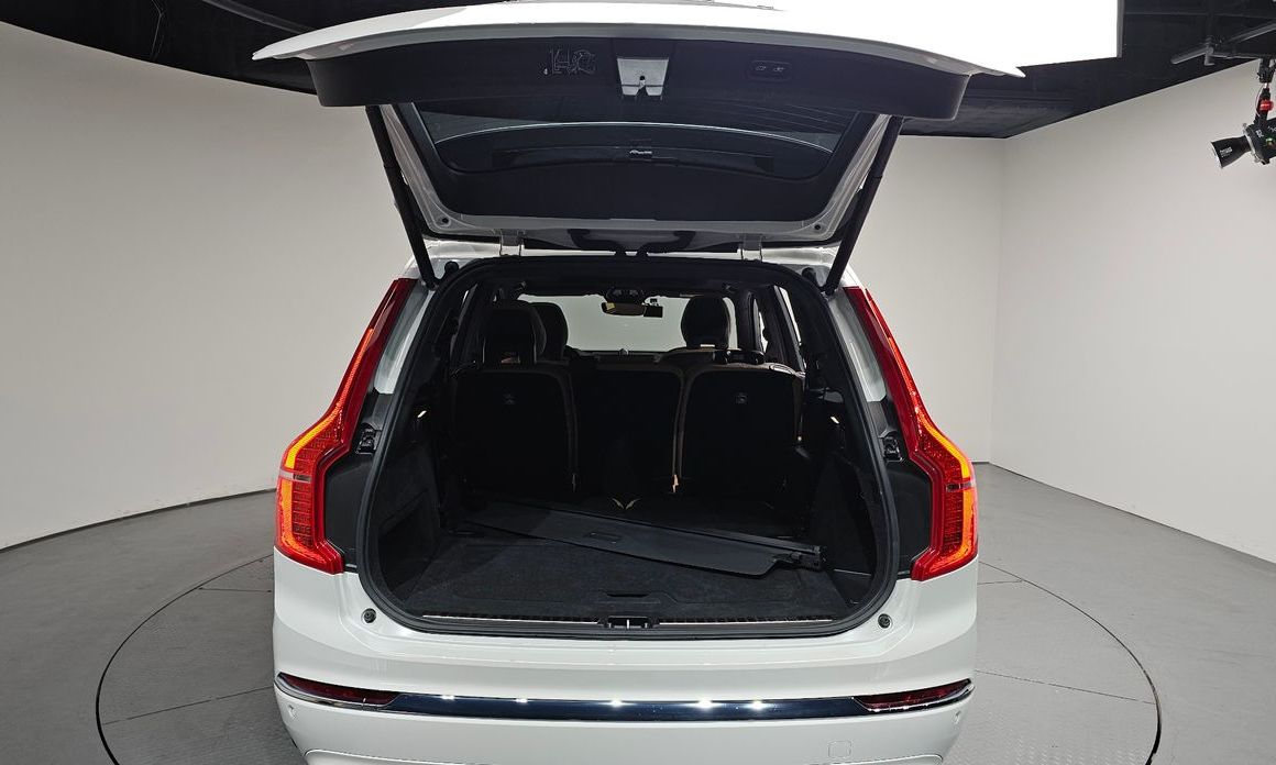 Volvo XC90 2025