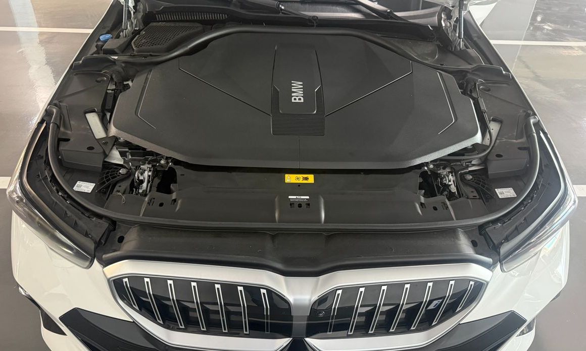 BMW i5 2025