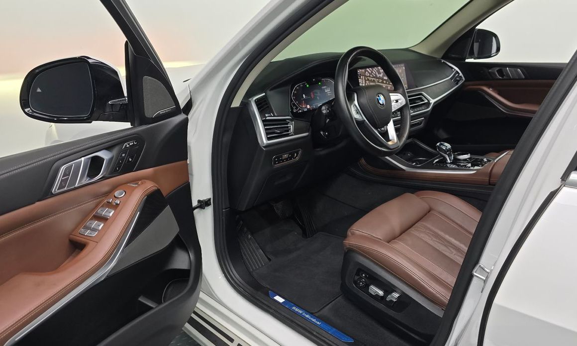 BMW X7 2020