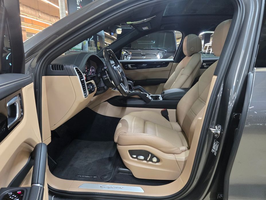 Porsche Cayenne 2020
