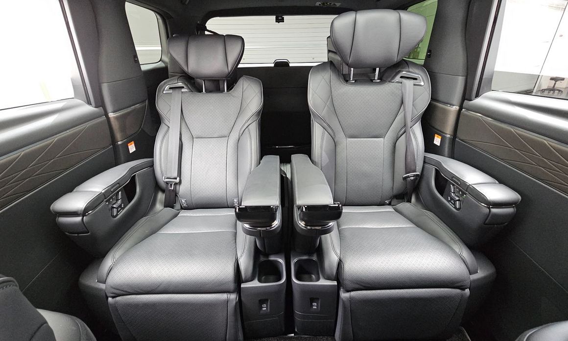 Toyota Alphard 2025