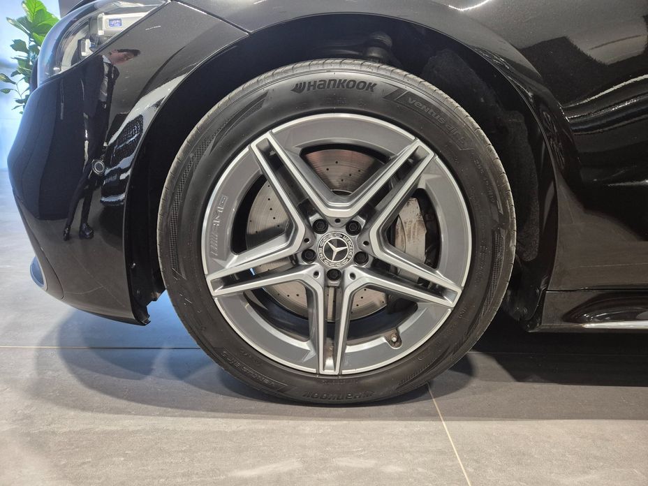 Mercedes-Benz S-Class 2021