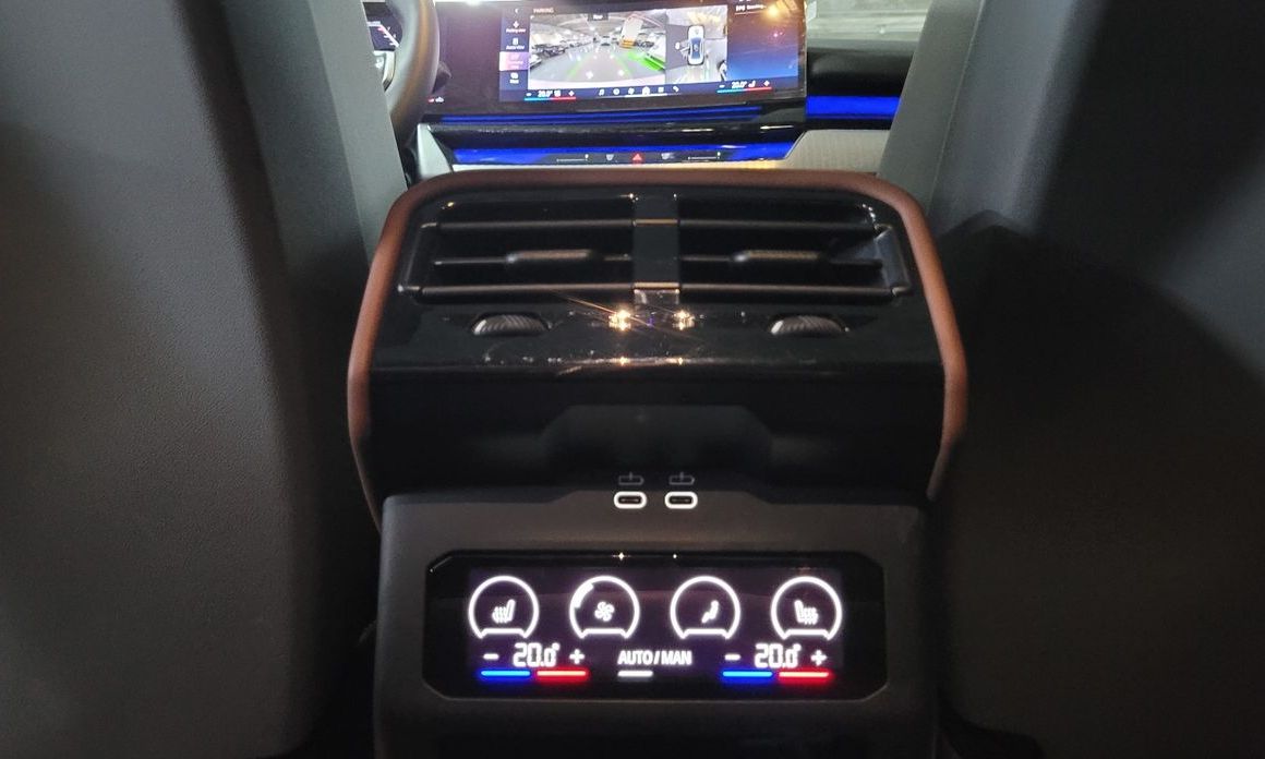 BMW 5-Series 2025