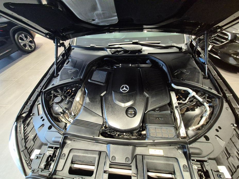 Mercedes-Benz S-Class 2021