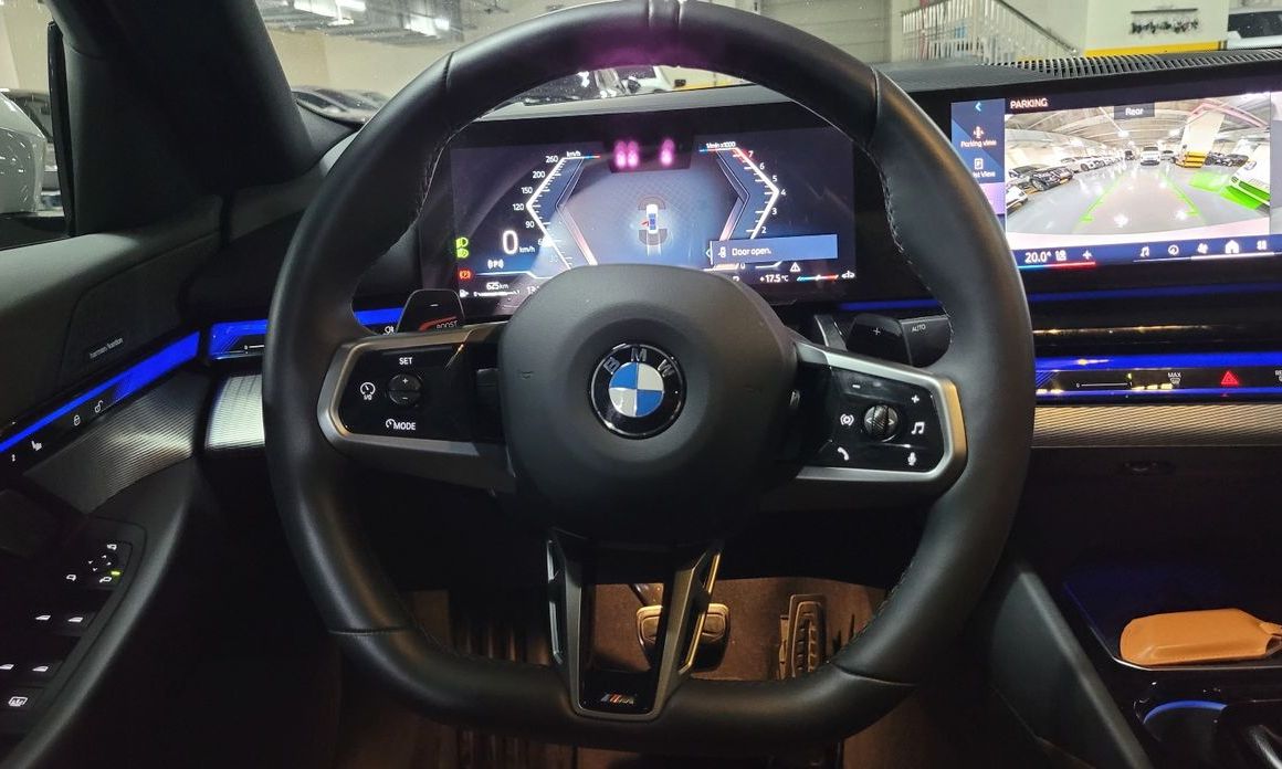 BMW 5-Series 2025