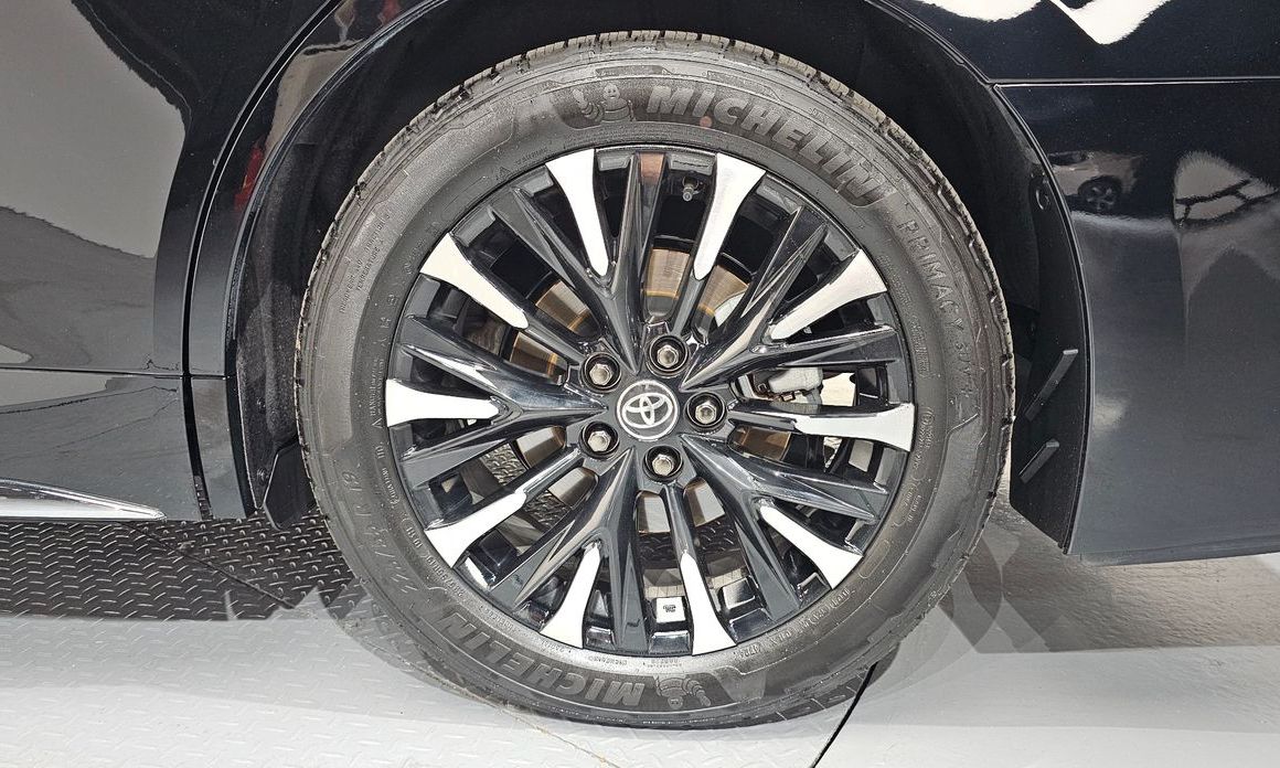 Toyota Alphard 2025