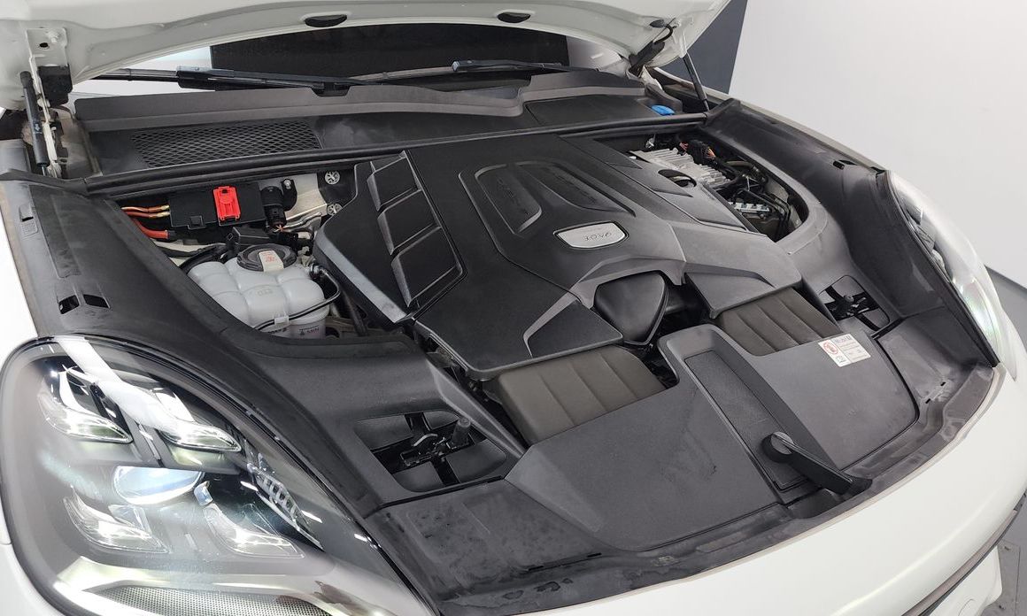 Porsche Cayenne 2023