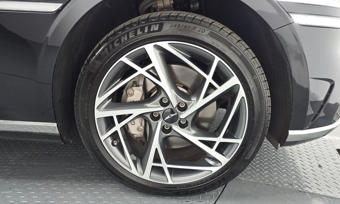 Genesis G90 2024