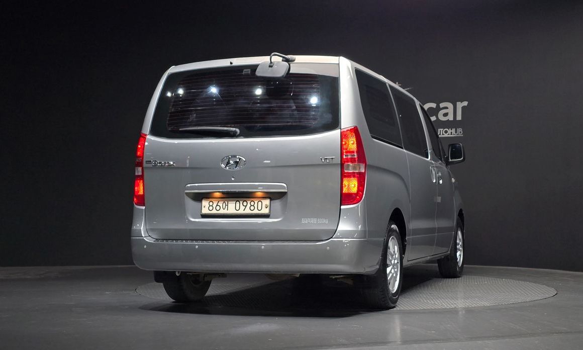 Hyundai Starex 2021