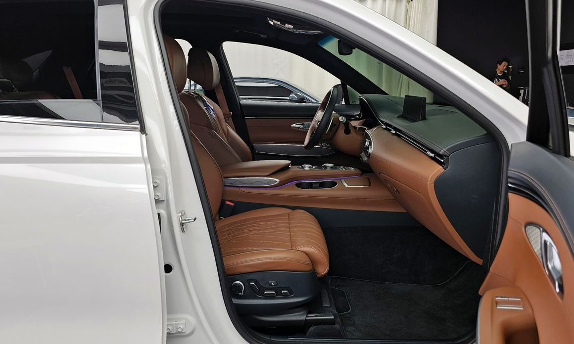 Genesis GV70 2023