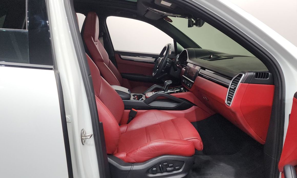 Porsche Cayenne 2023