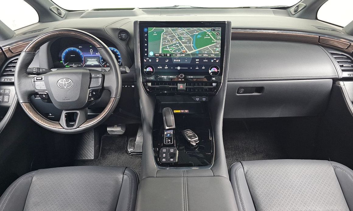 Toyota Alphard 2025