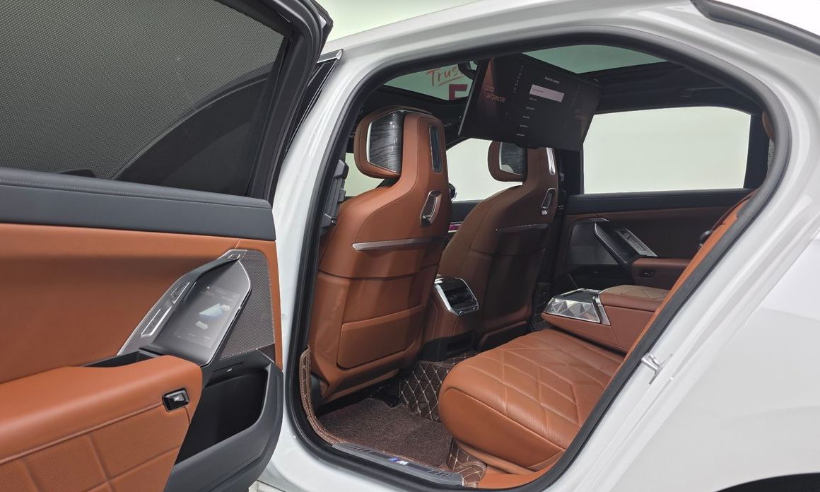 BMW 7-Series 2024