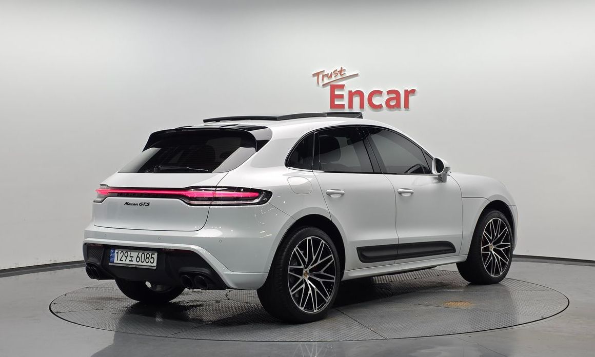 Porsche Macan 2023