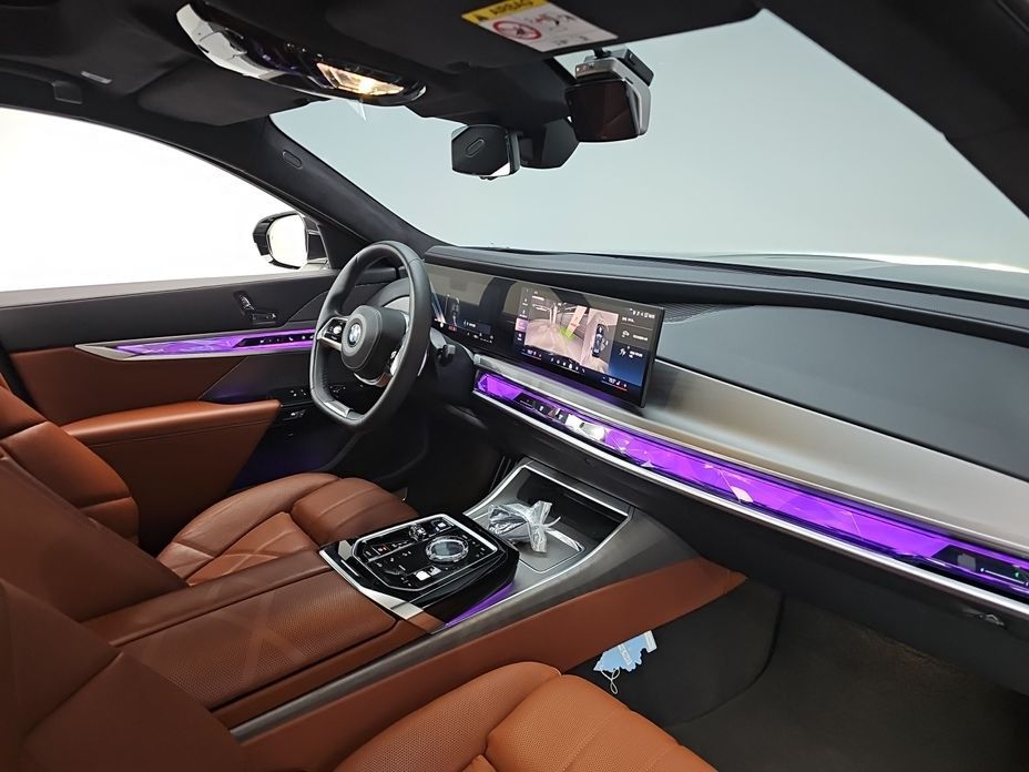 BMW 7-Series 2023