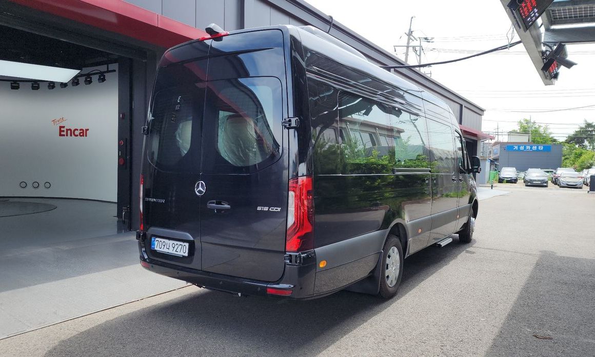 Mercedes-Benz Sprinter 2025