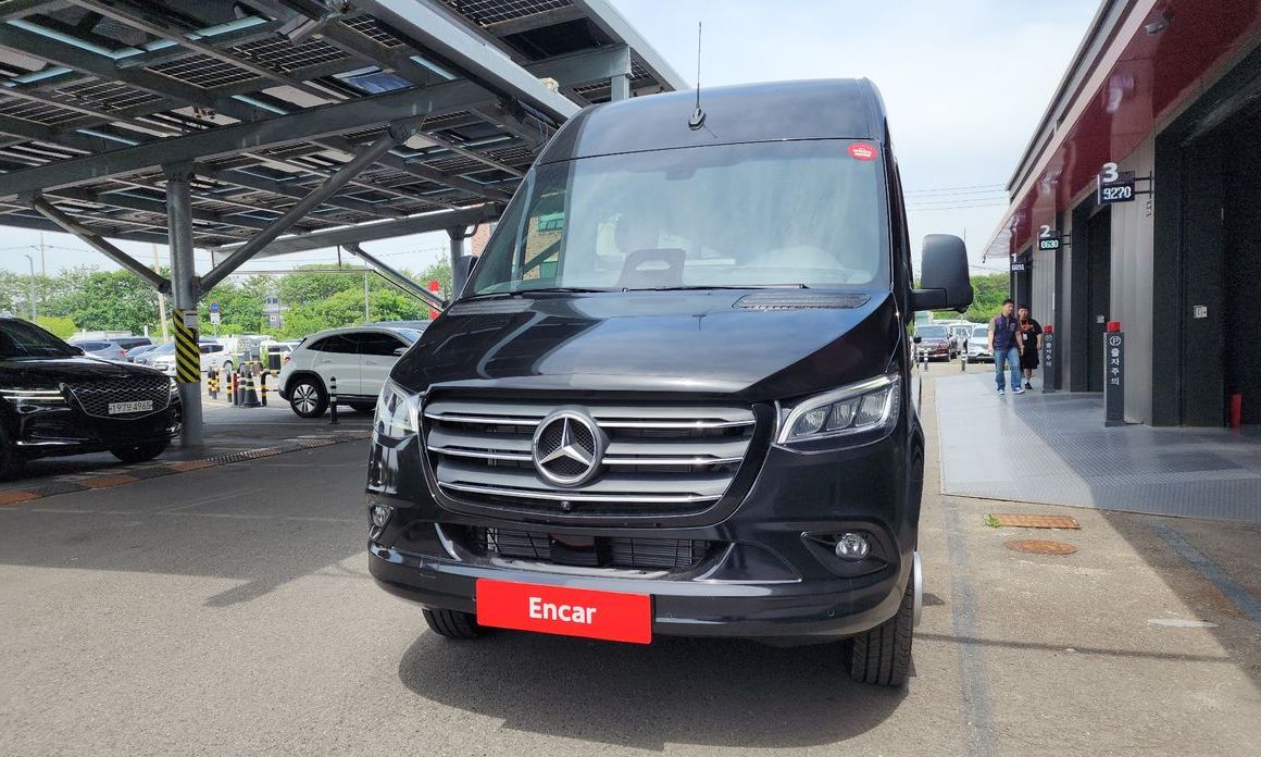 Mercedes-Benz Sprinter 2025