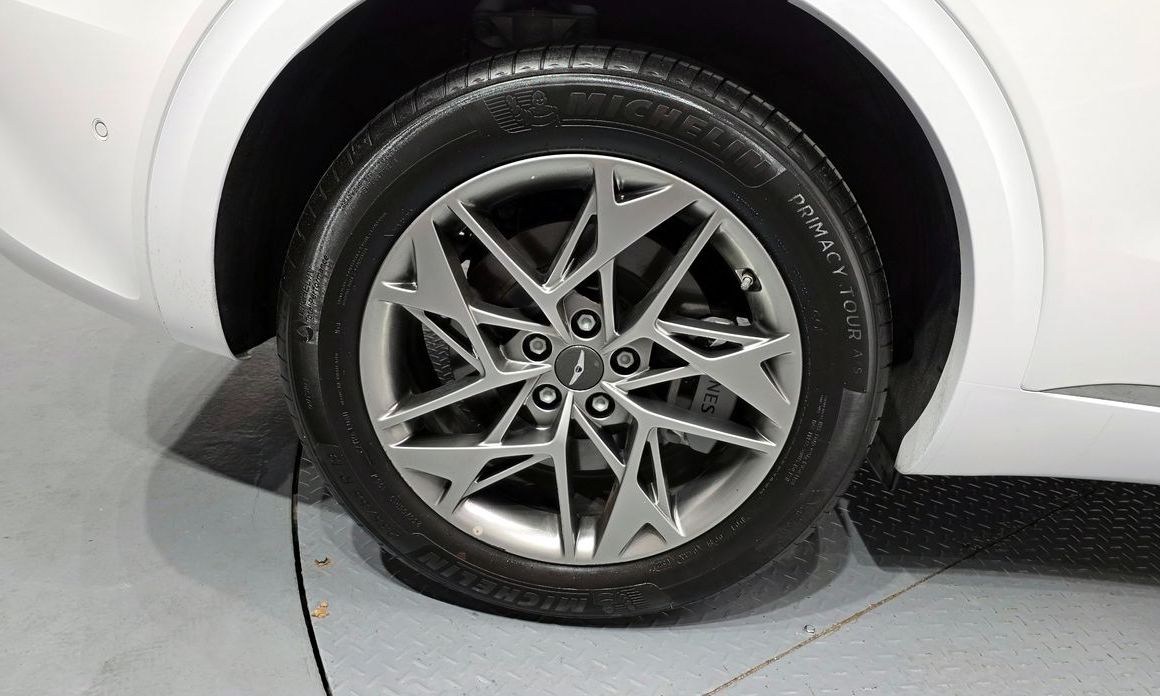 Genesis GV70 2023