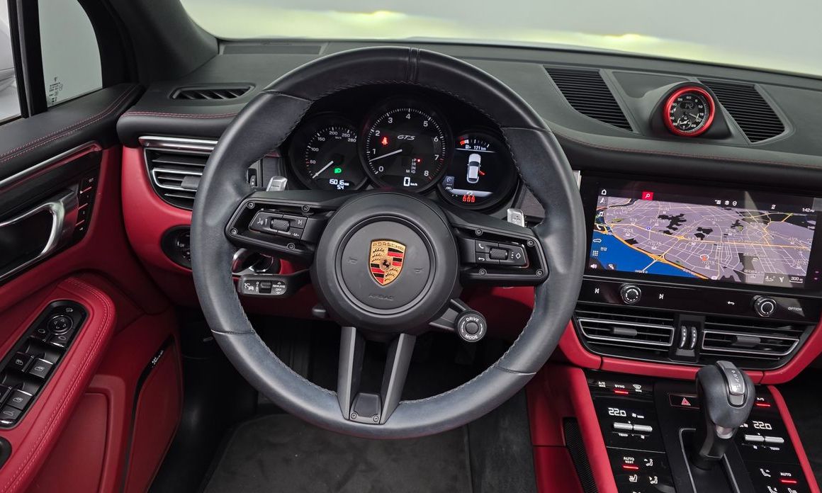 Porsche Macan 2023
