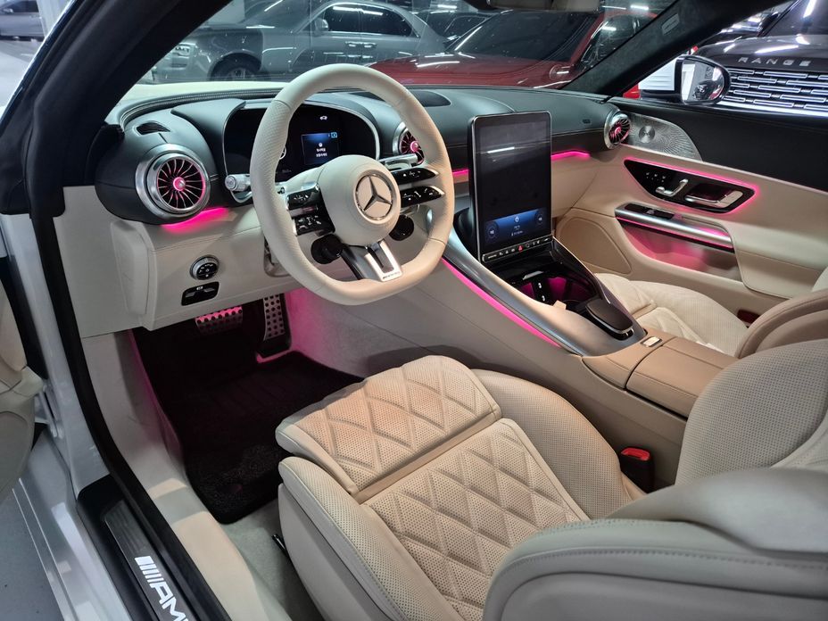 Mercedes-Benz SL-Class 2025