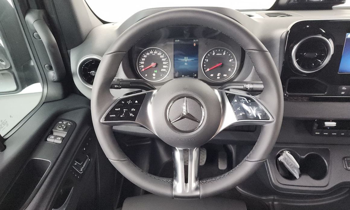 Mercedes-Benz Sprinter 2025