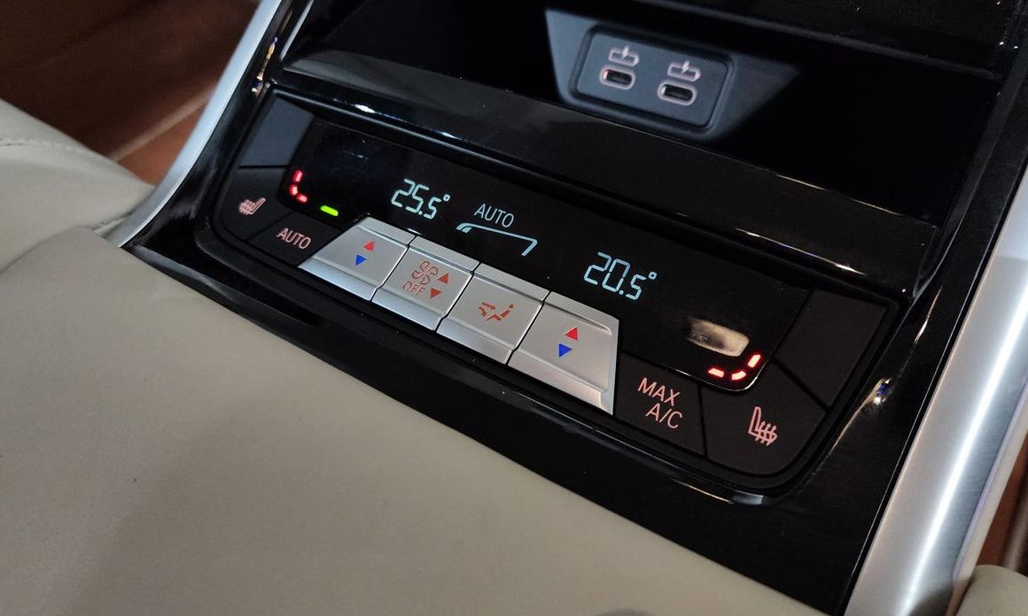 BMW M8 2022