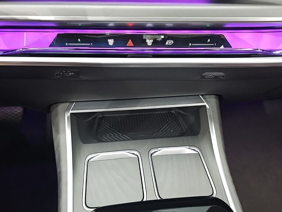 BMW 7-Series 2023