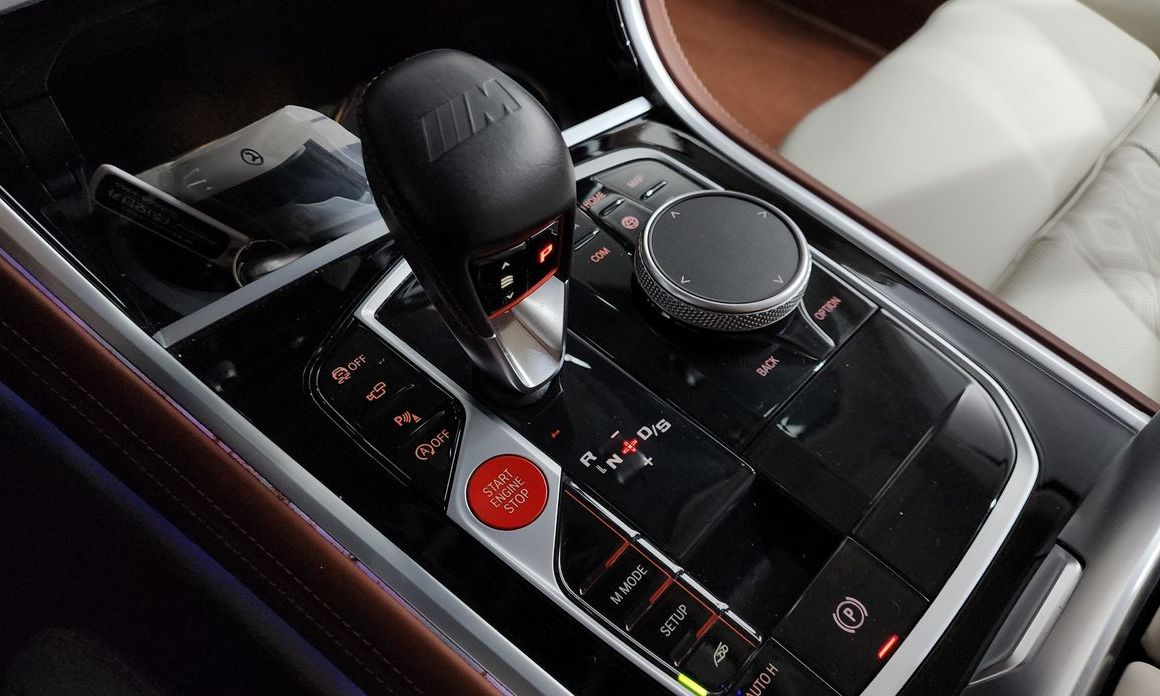 BMW M8 2022