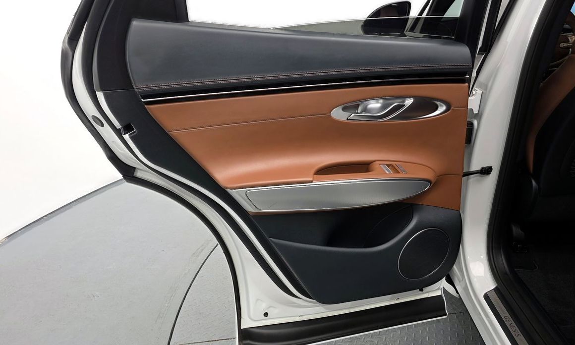 Genesis GV70 2023