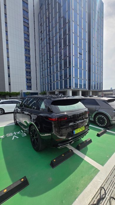 Land Rover Range Rover Sport 2025