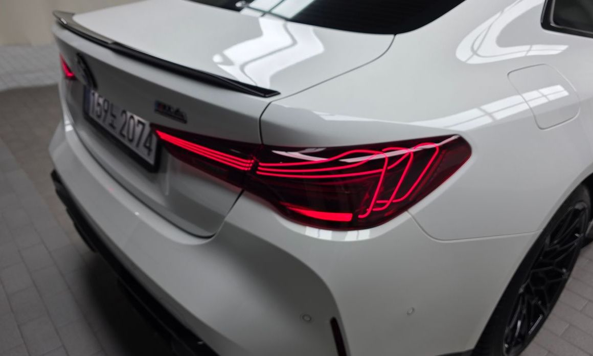 BMW M4 2025