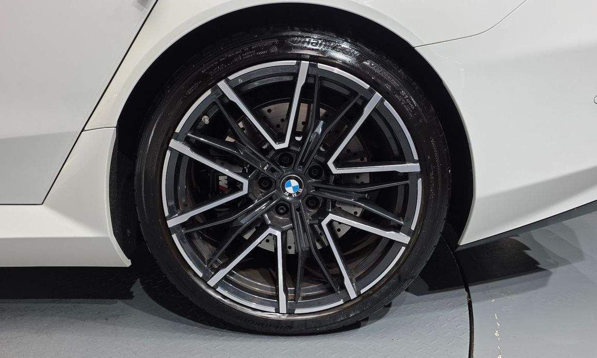 BMW M5 2025