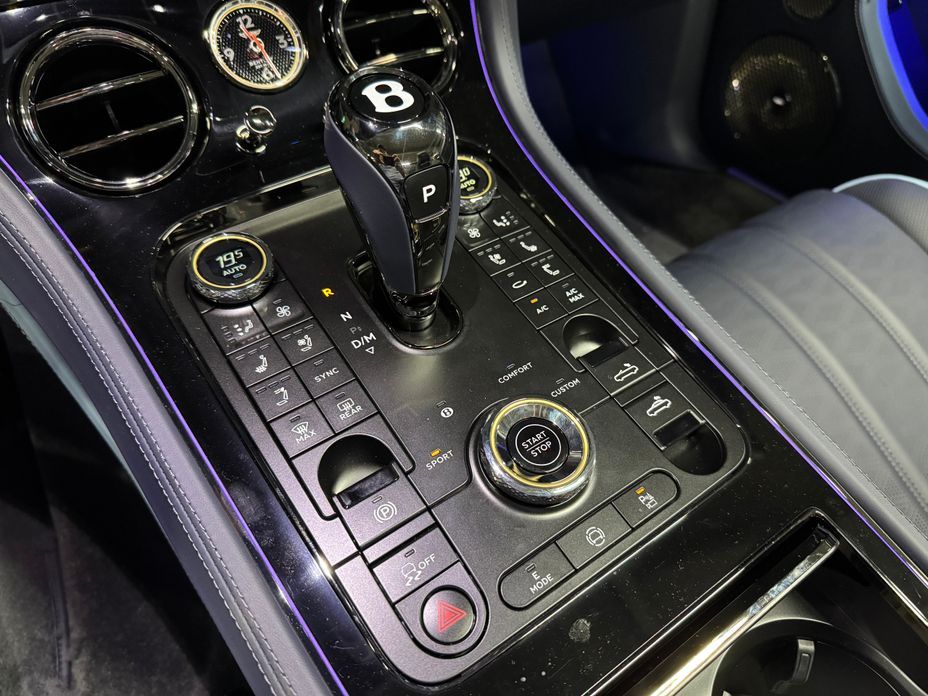 Bentley Continental 2025
