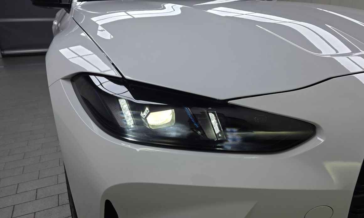 BMW M4 2025