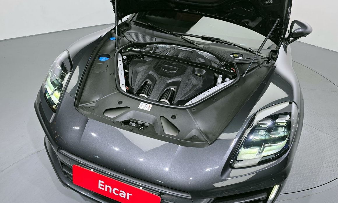 Porsche Panamera 2024