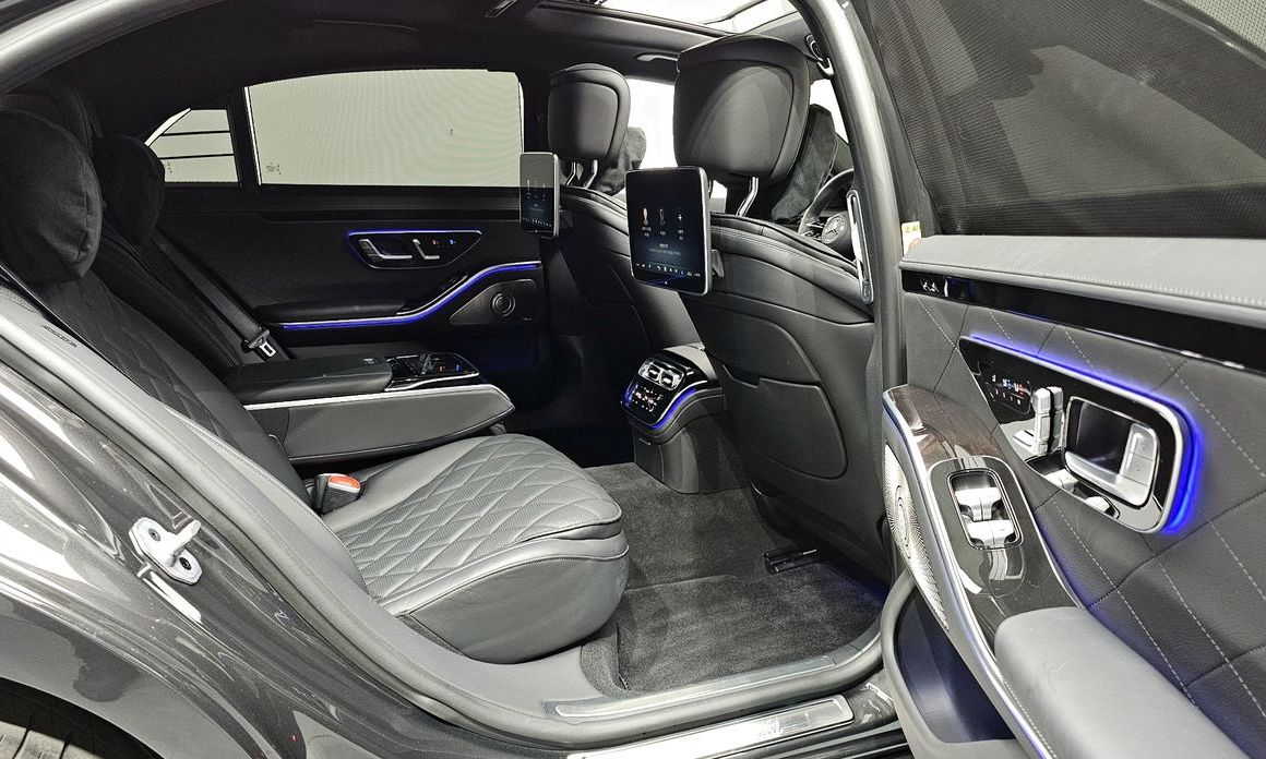Mercedes-Benz S-Class 2024