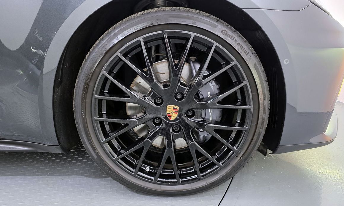 Porsche Panamera 2024