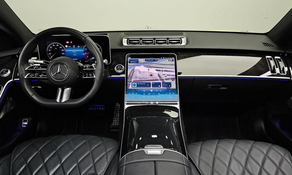 Mercedes-Benz S-Class 2024