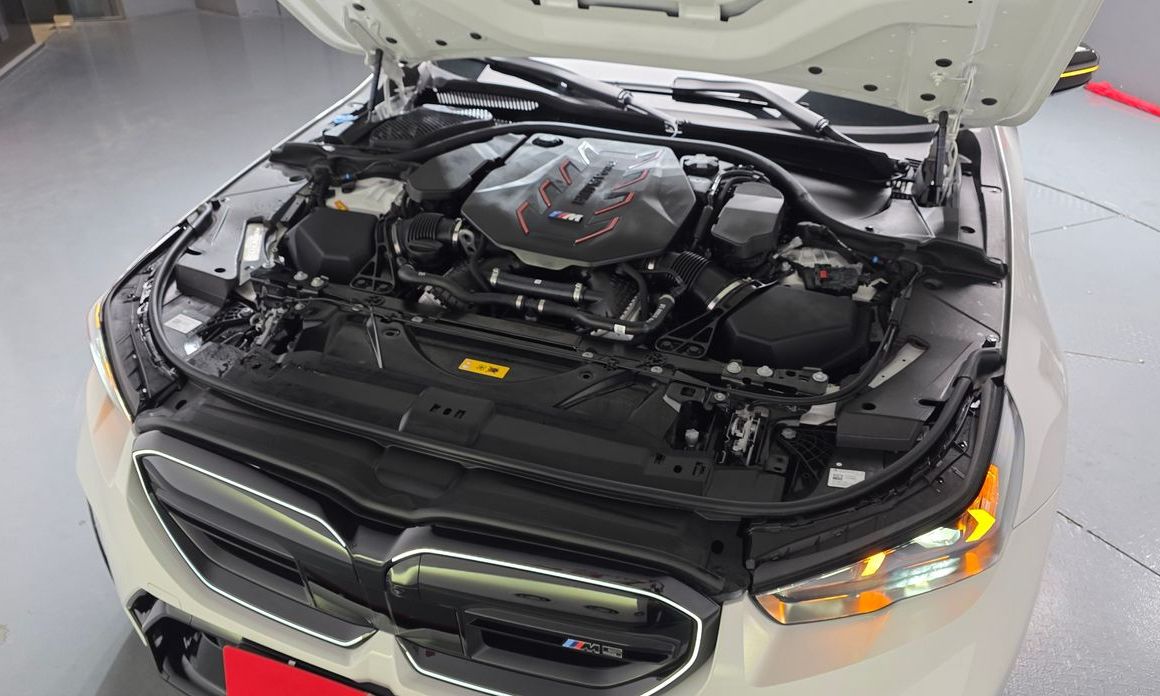 BMW M5 2025