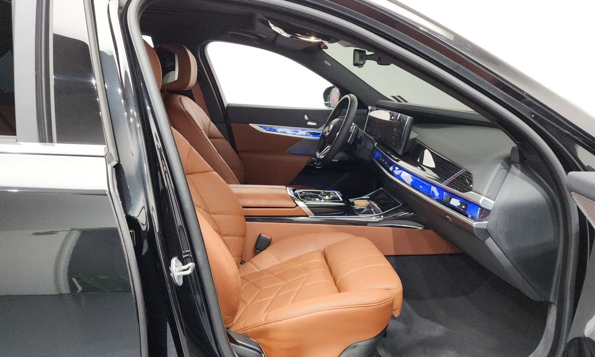 BMW 7-Series 2025