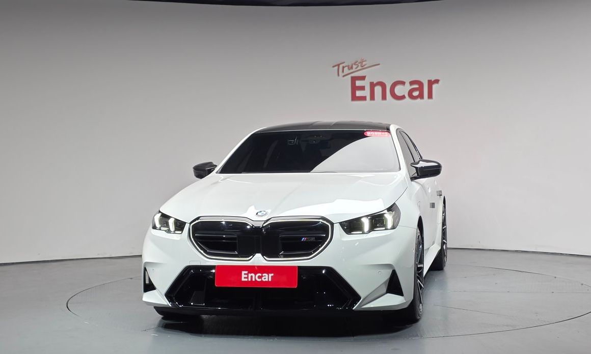 BMW M5 2025