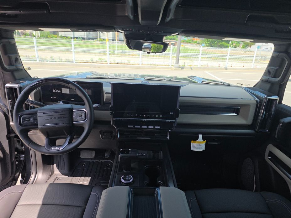 GMC Hummer EV 2026