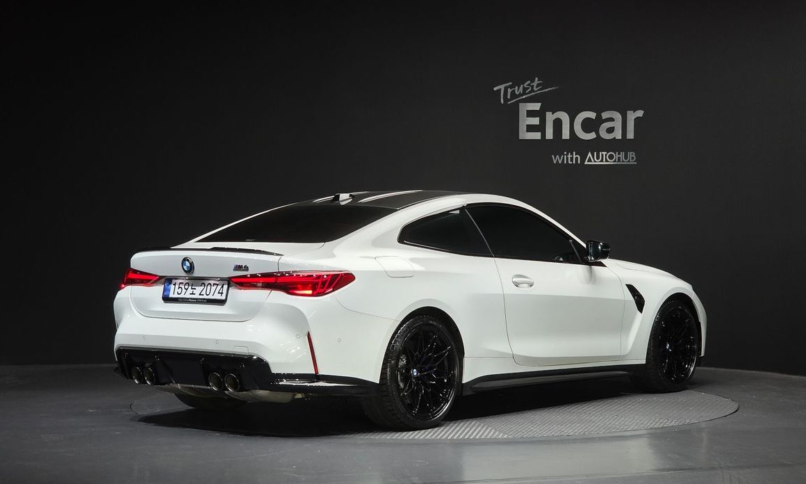 BMW M4 2025