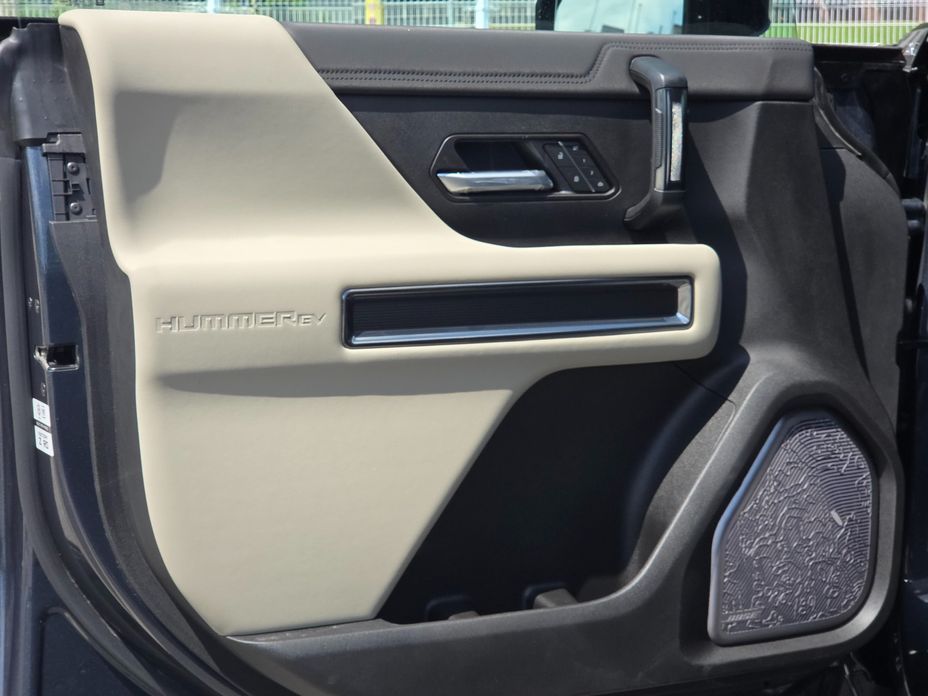 GMC Hummer EV 2026