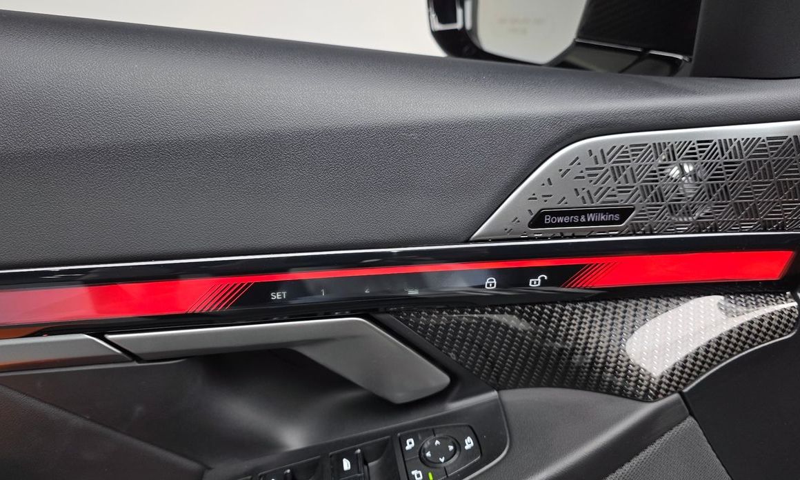 BMW M5 2025