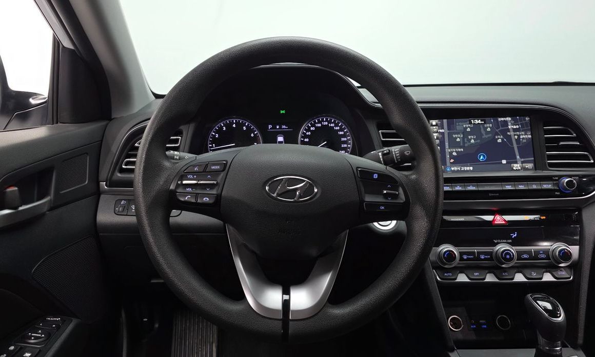 Hyundai AVANTE 2019